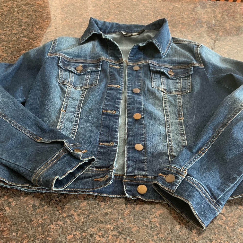 Jean Jacket Size Small